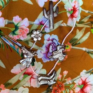 🤠 5 pc Vintage Western Button Covers | Cactus, Boots| Silver-Tone